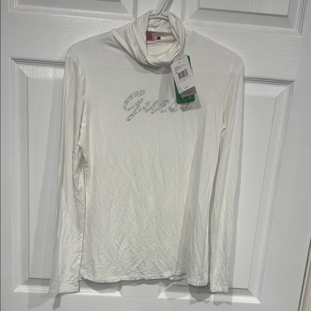 Guess Long Sleeve Turtle Neck
Size Medium
NWT
White